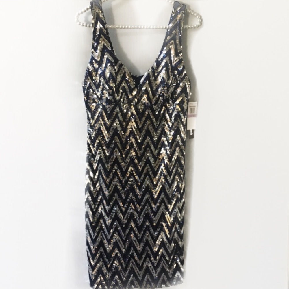 ⬇️NWT Party NAVY and SILVER sequined DRESS